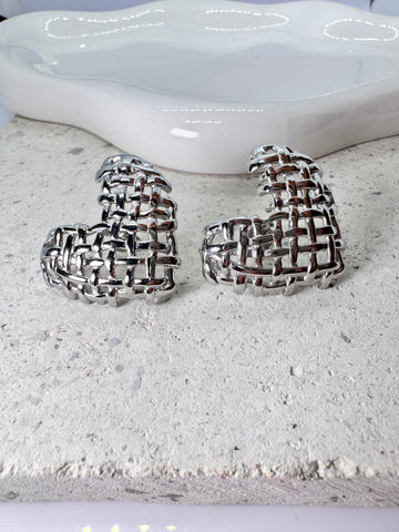 ARETE CORAZON TEJIDO