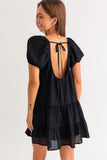 VESTIDO CORTO CAPAS