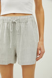 SHORTS RAYADO