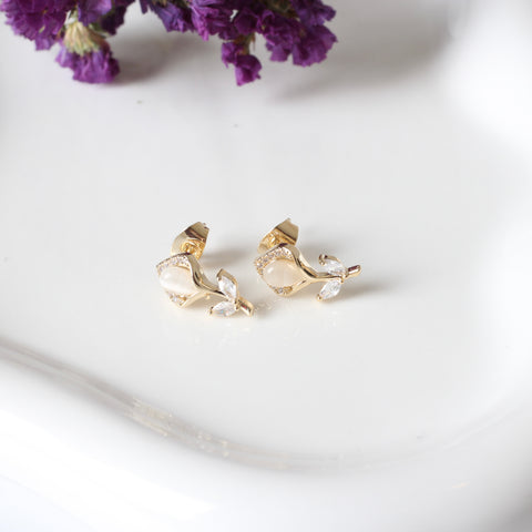 ARETE FLOR BLANCA