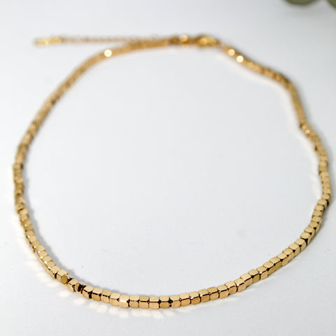 COLLAR CUBOS