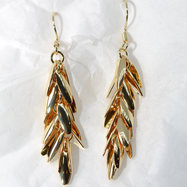 ARETE HOJITAS COLGANTES